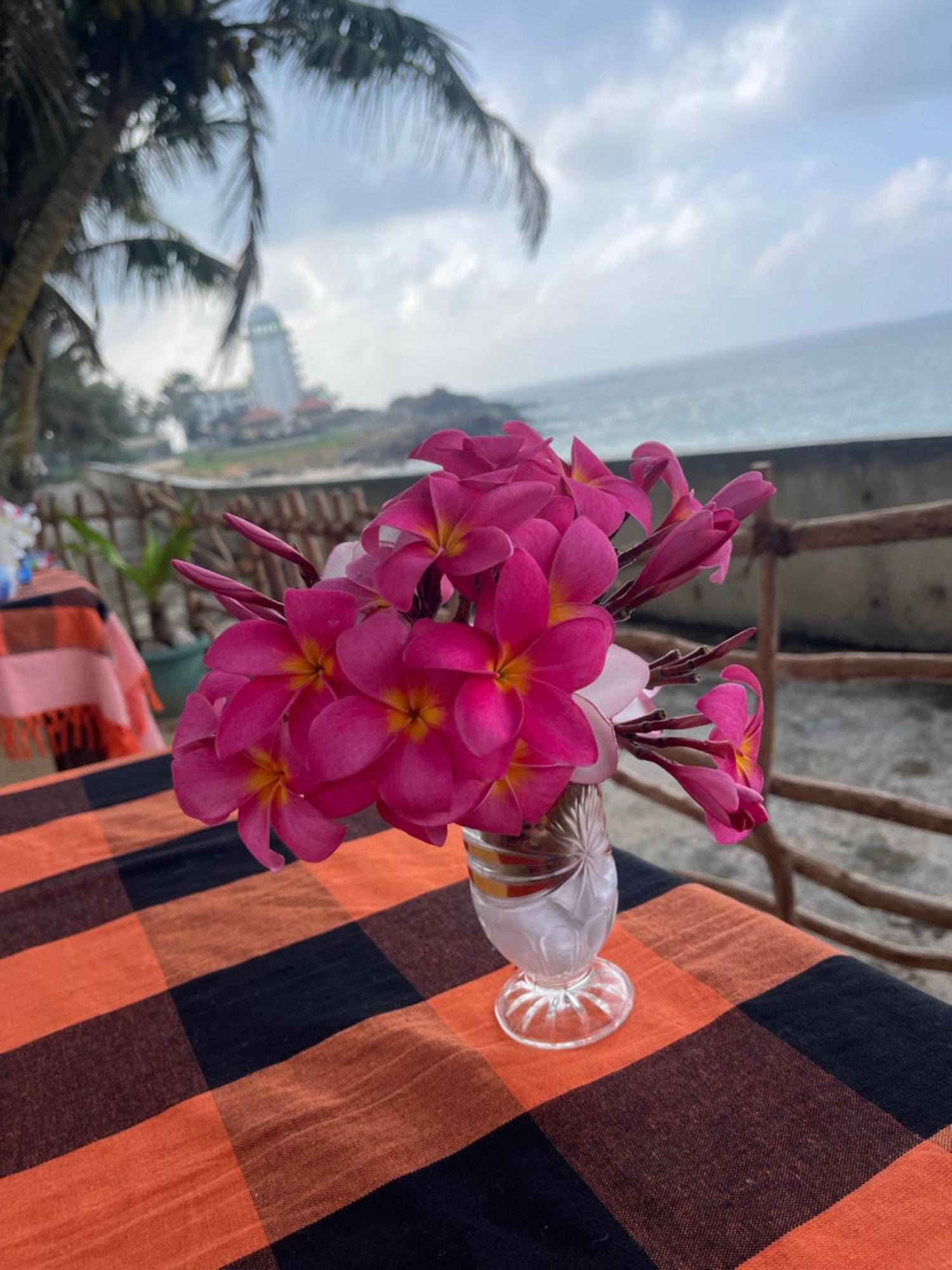 Blue Maalu Resort Амбаланґода Екстер'єр фото