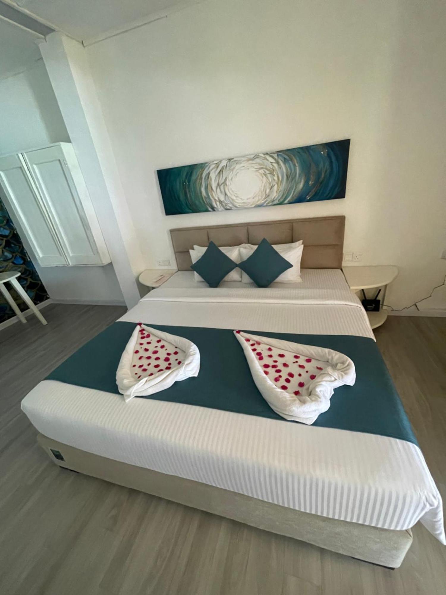 Blue Maalu Resort Амбаланґода Екстер'єр фото